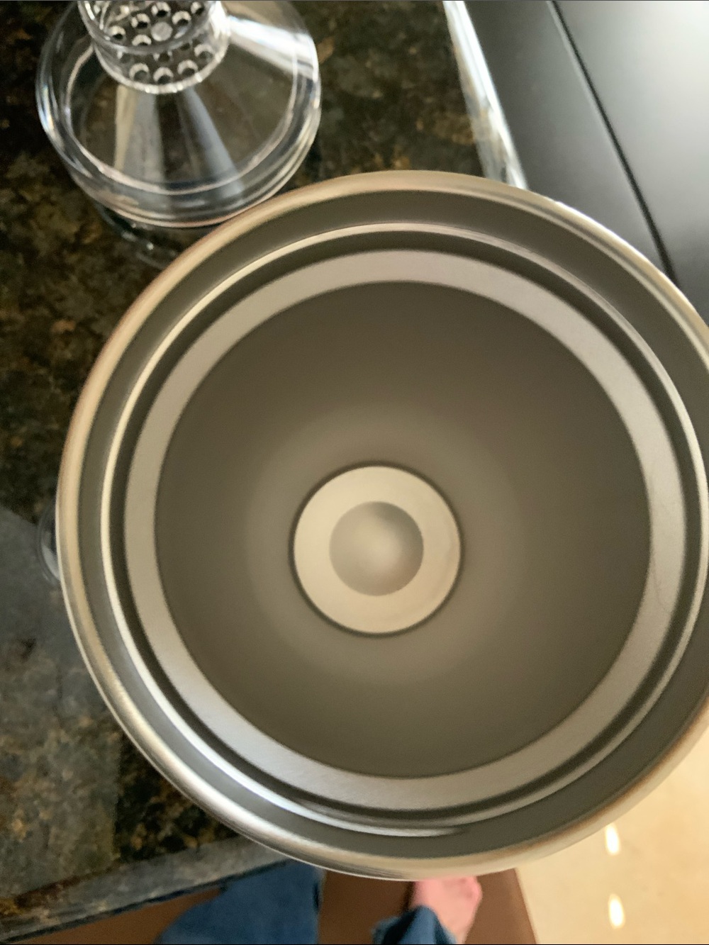 BrüMate Shaker Tumbler in Butter White iridescence - Picture 7 of 8